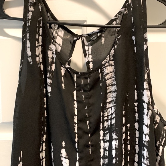 A.n.a semi sheer tunic, tank top, size extra large - Picture 2 of 6